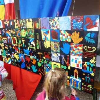 Enthüllung Wandskulptur